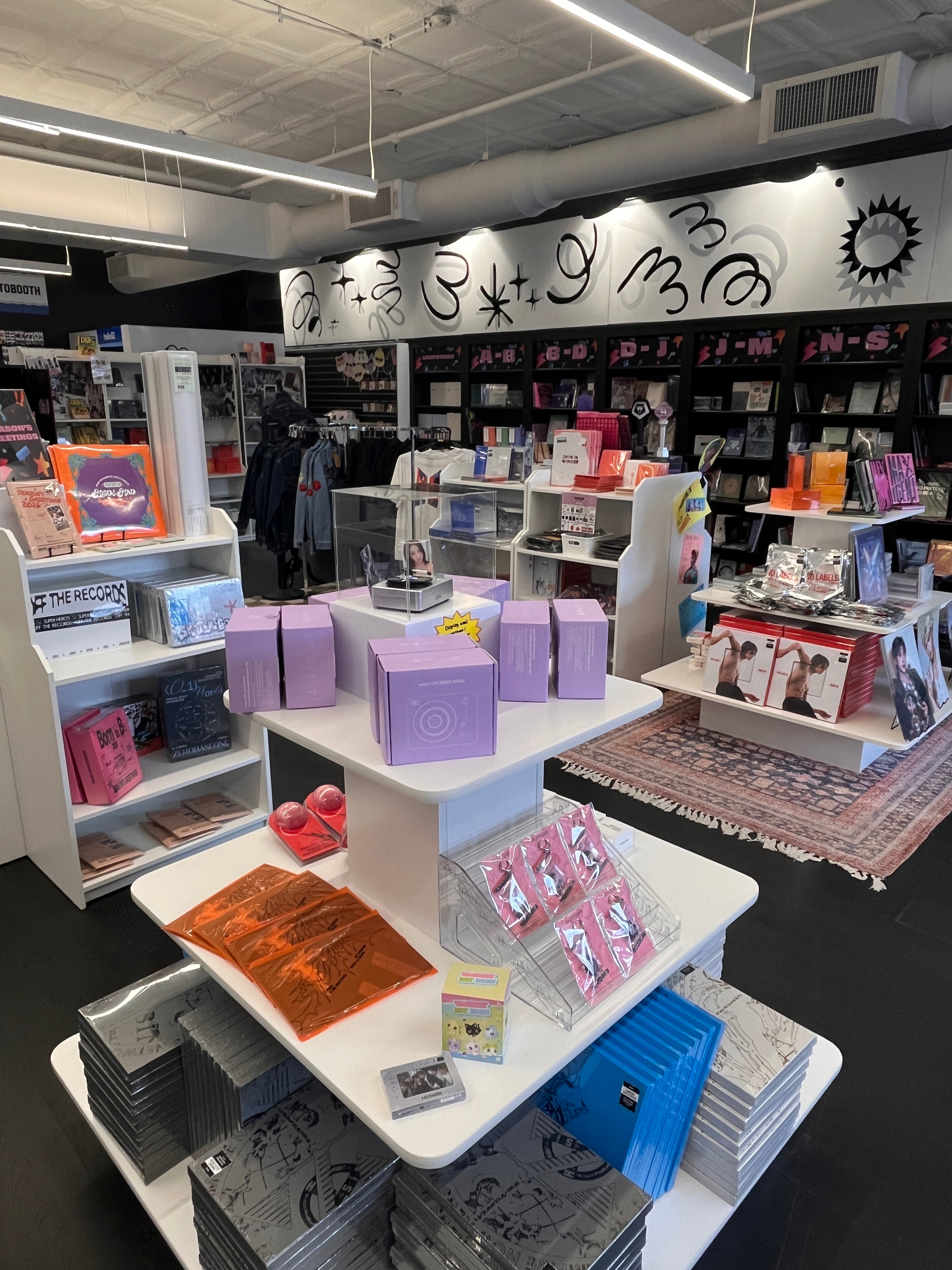 K-POP・アジア This shop hello82 ATLANTA – hello82.shop