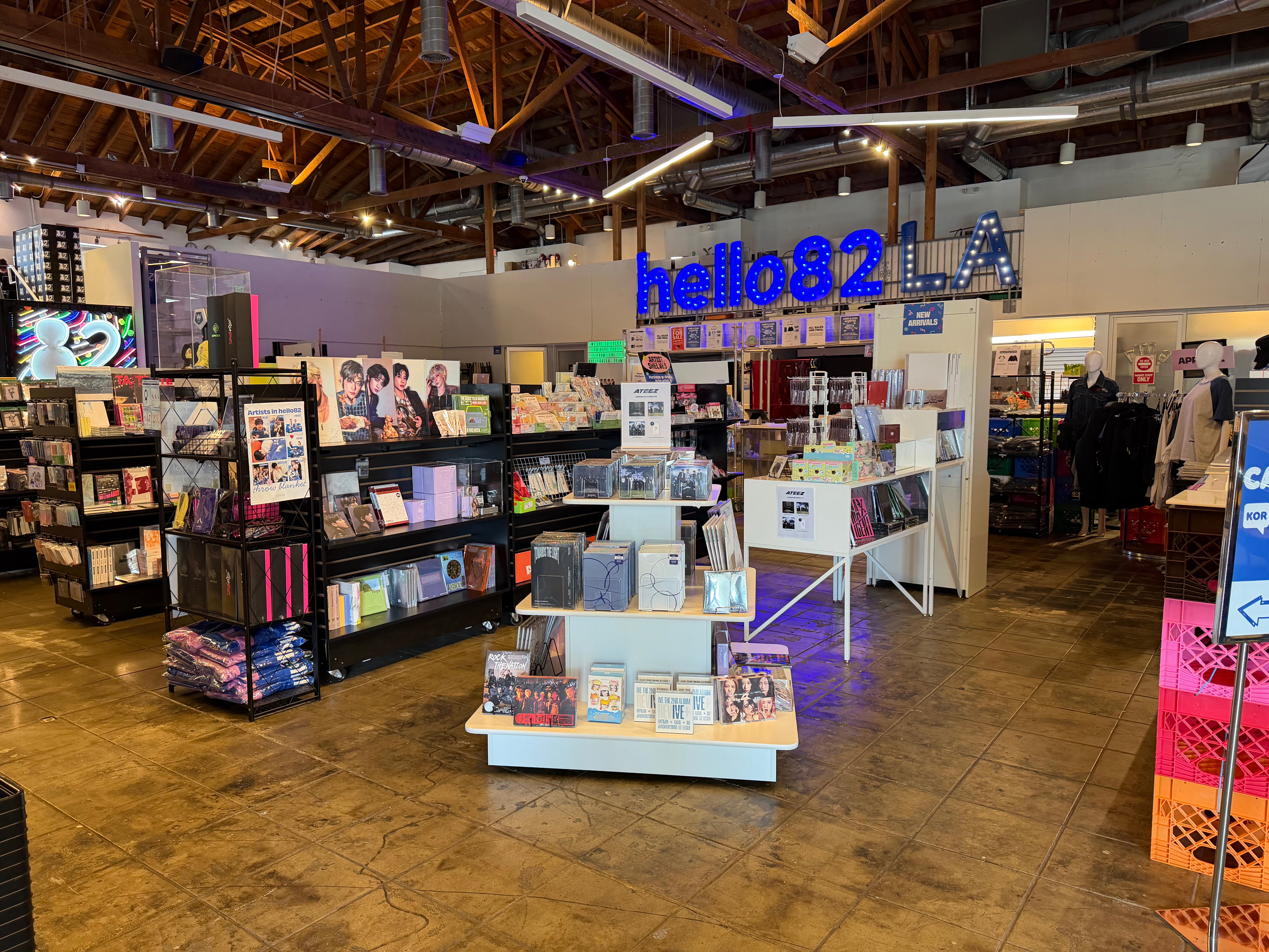 hello82 LA – hello82.shop